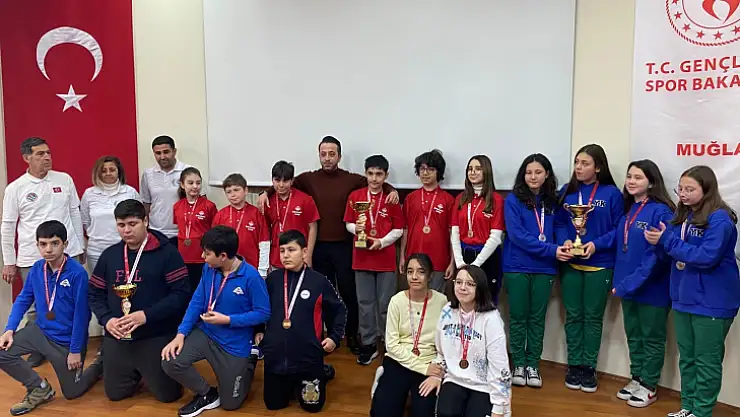 Köyceğiz Atatürk Ortaokulu satrançta il birincisi oldu