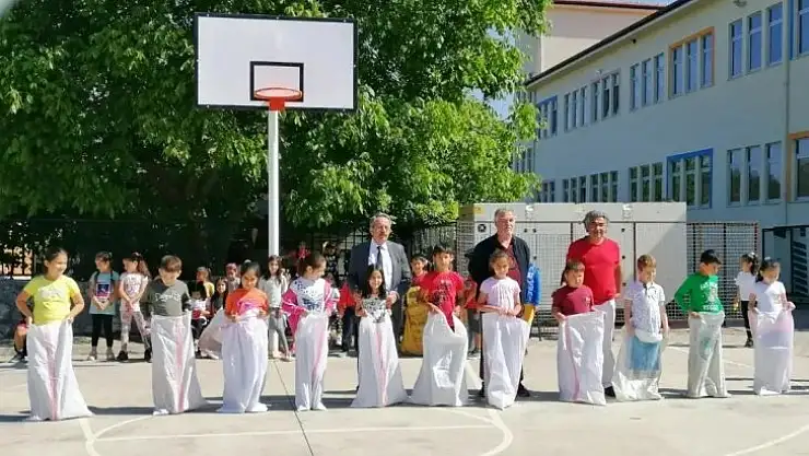 Köyceğiz Beyobası İlkokulu'nda Hıdırellez şenliği coşkusu