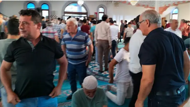 Köyceğiz'de Kurban Bayramı kutlamaları camide başladı