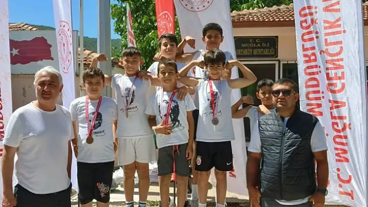 Küçük sporculardan büyük başarı