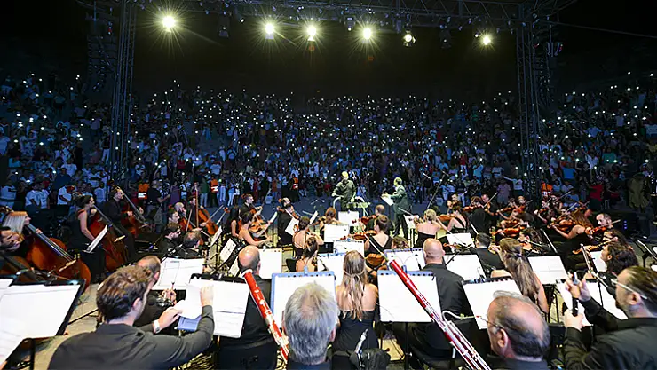 Limak Filarmoni Orkestrası 'Operanın Yıldızları' ile Bodrum'da sahne alıyor