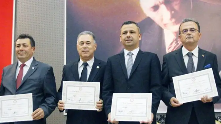 Listede dikkat çeken ayrıntı dört milletvekili listenin dışında kaldı