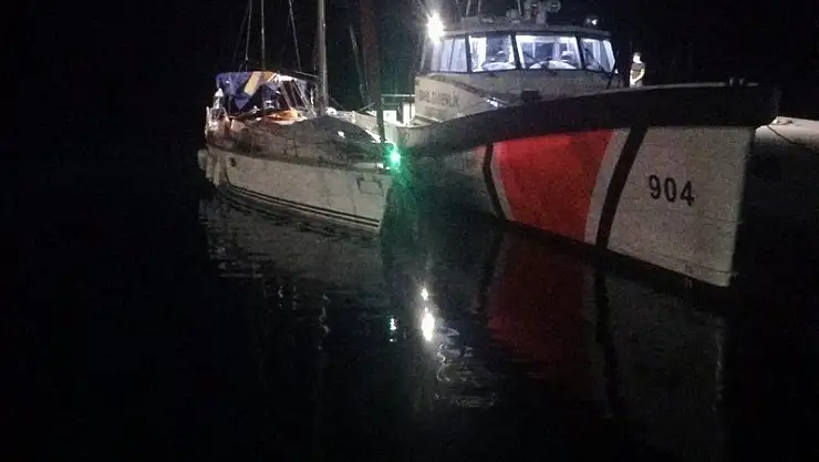 MARMARİS AÇIKLARINDA 54 SIĞINMACI KURTARILDI