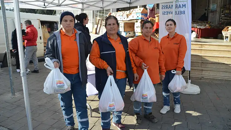 Marmaris Belediyesi 400 Kilogram Turunç Dağıttı