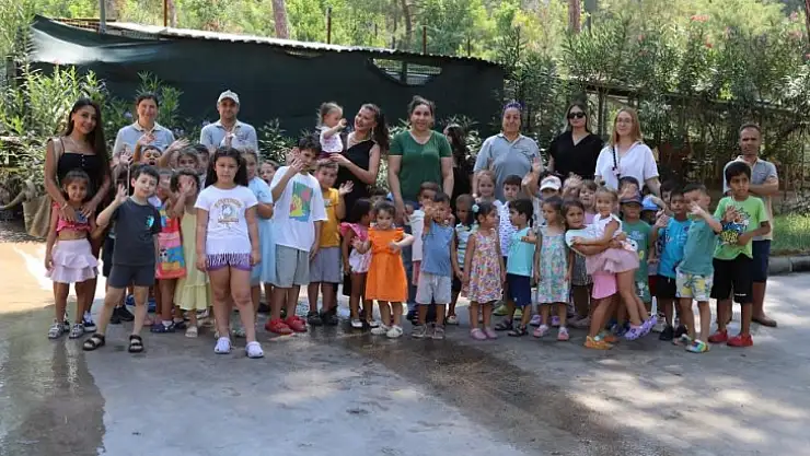 Marmaris Belediyesi Geçici Hayvan Bakımevi minik öğrencileri ağırladı