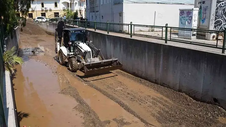 Marmaris Maksim dere yatağında çalımalar sürüyor