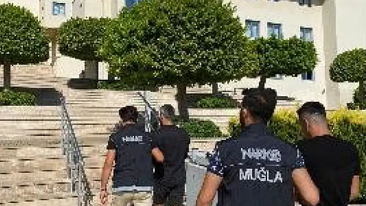 MARMARİS NARKOTİK EKİPLERİ ZEHİR TACİRLERİNE GÖZ AÇTIRMIYOR