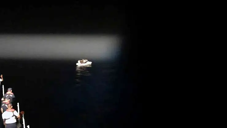 Marmaris'te 9 göçmen kurtarıldı