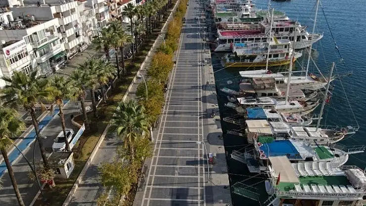 Marmaris'te hafta sonu sahilde yürümek yasaklandı