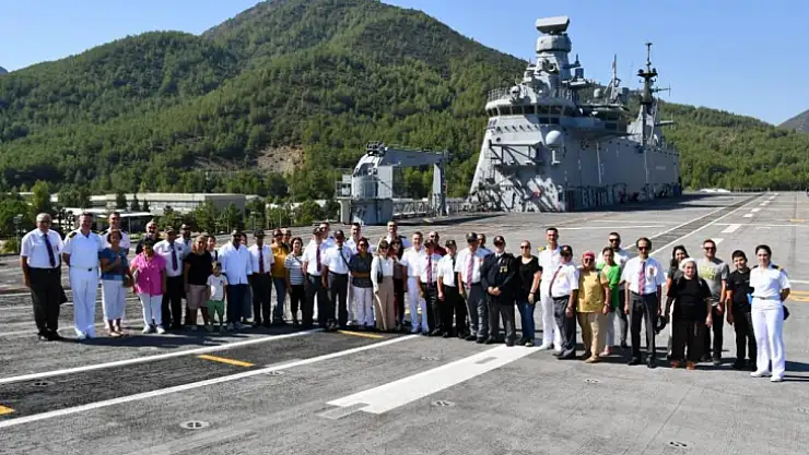 Marmarisli Muharip Gaziler TCG Anadolu'yu ziyaret etti