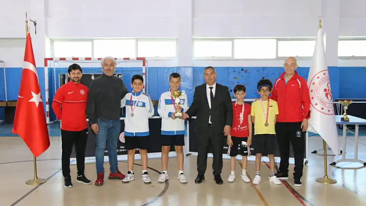 Masa tenisi müsabakaları tamamlandı