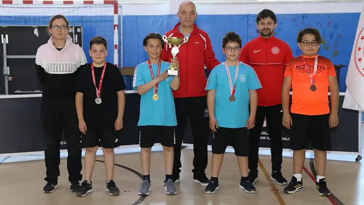 Masa tenisi müsabakaları tamamlandı