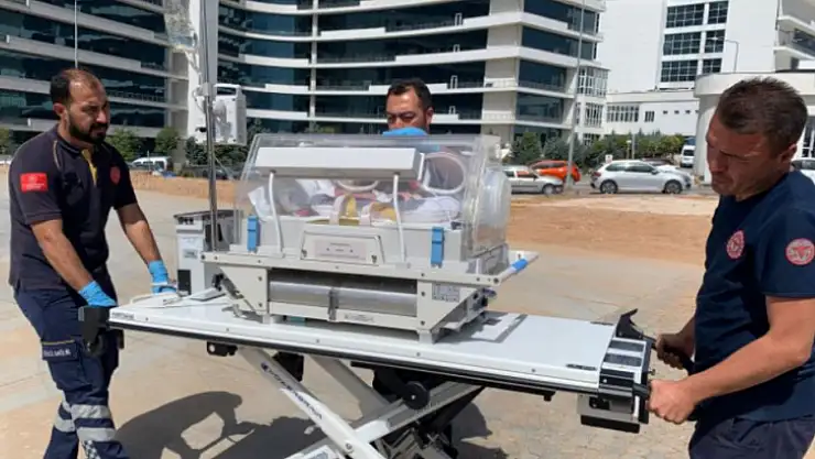'Mavi Bebek' hastalığı teşhisi konan bebek Ambulans Helikopter ile Ankara'ya sevk edildi