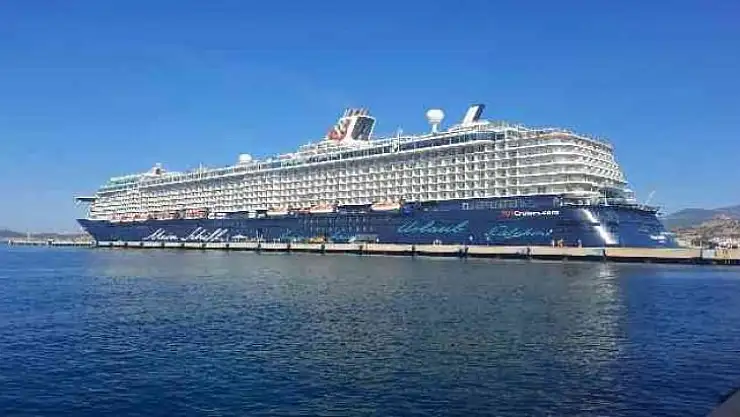 'Mein Schiff 5' 2 Bin 509 Yolcusuyla Bodrum'da