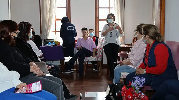 MENTEŞE BELEDİYESİ'NDEN KADINLARA KANSER EĞİTİMİ