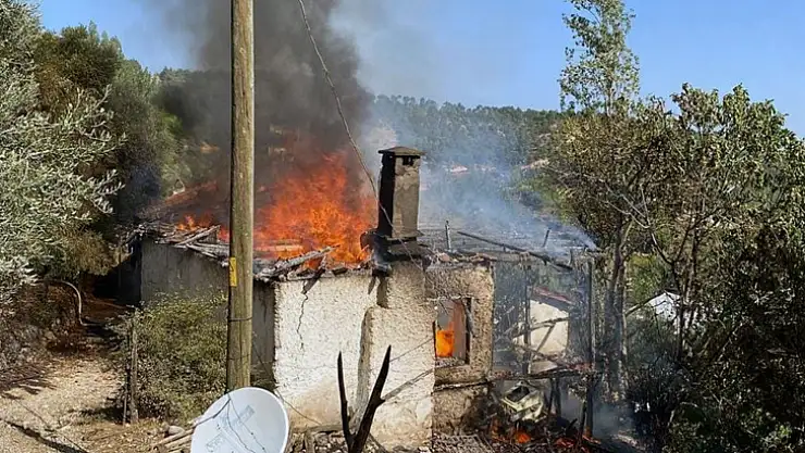 Menteşe'de ev yangını