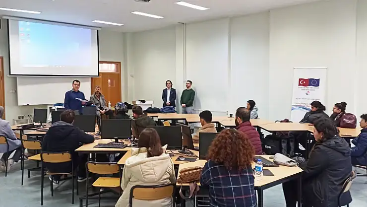 Menteşe'de 'Gençler İşte' Projesi Eğitimlerine Başladı