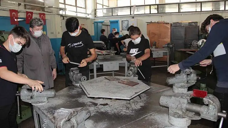 Meslek liseleri vites büyüttü