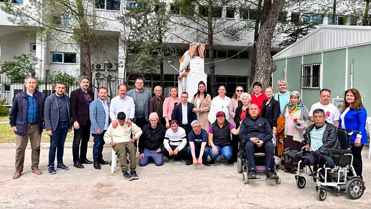 Milletvekili Adayı Tan Engelliler, Zihinsel Engelliler ve Beyaz Ay Derneklerini ziyaret etti