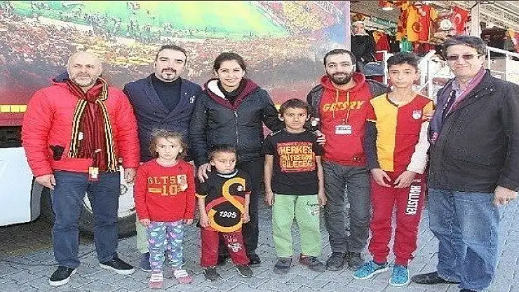 Minik Taraftarlara Forma