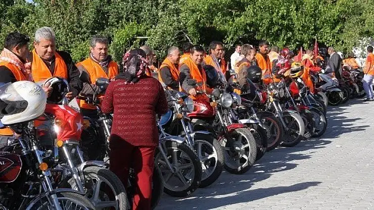 Motorsiklet Turları ile Mahallelerini Tanıtıyorlar