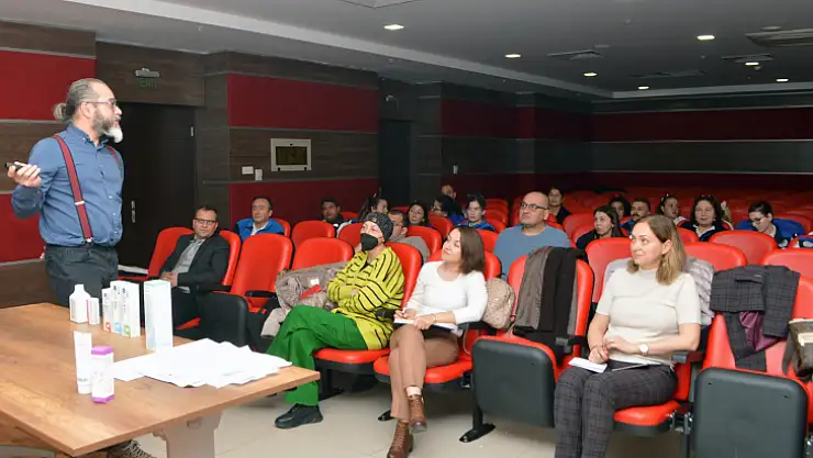 Muğla Büyükşehir Evde Bakım Ekiplerine 'Yara Bakımı' Eğitimi