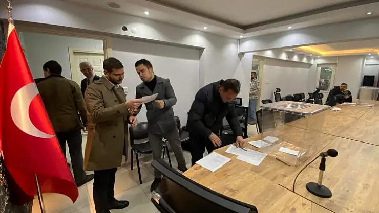 MUĞLA'DA AK PARTİ İL BAŞKANLIĞI İÇİN TEMAYÜL YOKLAMASI YAPILDI