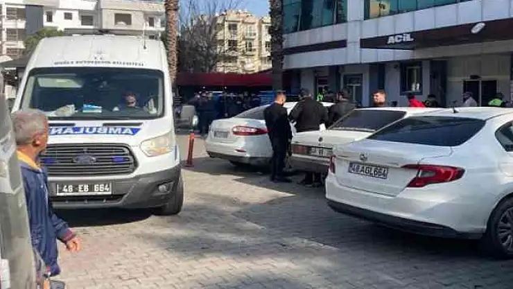 MUĞLA'DA BIÇAKLI, SİLAHLI KAVGA: 1 ÖLÜ, 2 YARALI