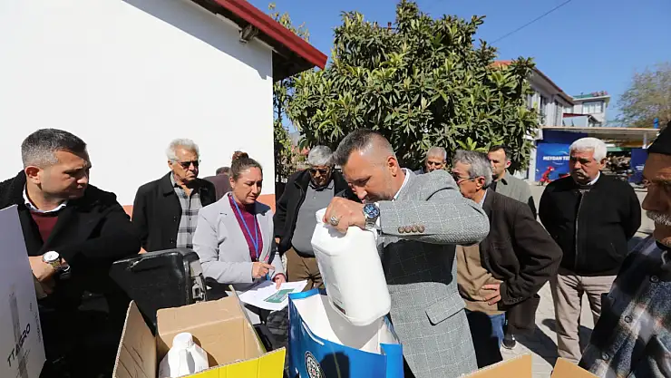 Muğla'da don zararını azaltmak için narenciye üreticilerine gübre dağıtıldı