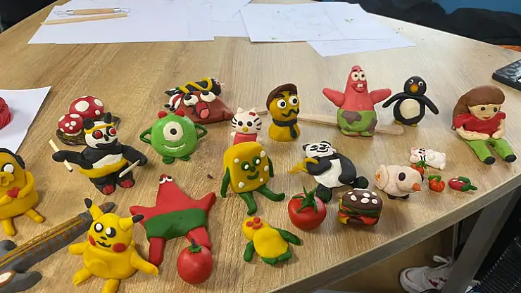 Muğla'da gençler sanat atölye çalışmalarına katılıyor