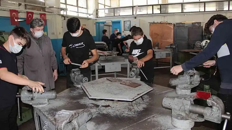 Muğla'da istihdama açılan dijital kapı 'çıkarıyorum.com'