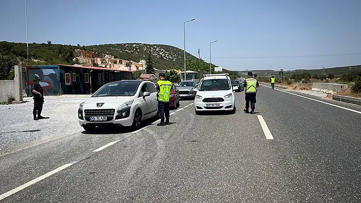 Muğla'da Jandarma Ekiplerinden 'Huzur Ve Güven' Uygulaması