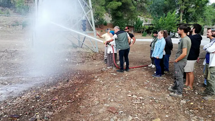 Muğla'da kazı ekiplerine yangın söndürme eğitimi verildi