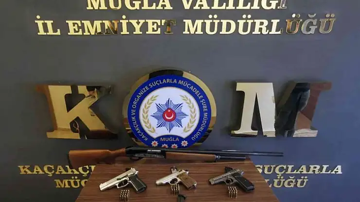 Muğla'da ruhsatsız silahlar ele geçirildi
