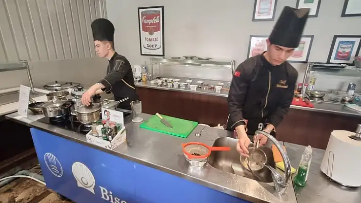 MUĞLA'NIN MASTERCHEF'LERİ HIRVATİSTAN'DAN 8 MADALYA İLE DÖNDÜ