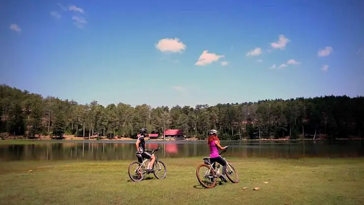 Muğla'nın saklı kalmış yeryüzü cenneti 'Gökçeova Göleti'