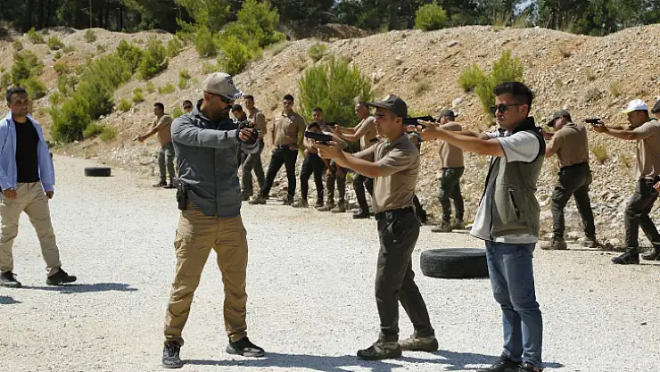 Muğla Orman Bölge Müdürlüğü'nde silah taşıyan personellere eğitim verildi