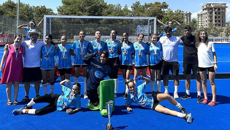 Muğlalı hokeyciler Türkiye Şampiyonu oldu