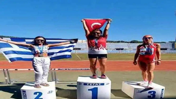 Muğlalı profesör atletizmde rekor kırdı