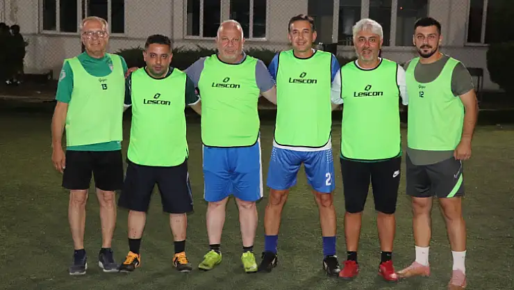 MUĞLASPOR YÖNETİMİ HALI SAHADA STRES ATTI