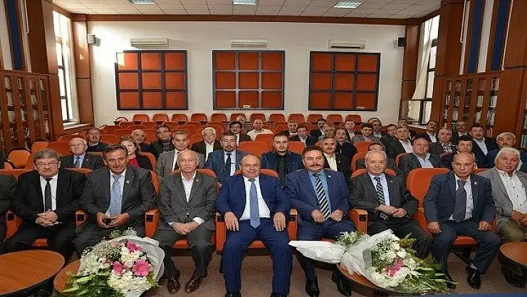 Muhtarlar Vali Çiçek'i Ziyaret Etti