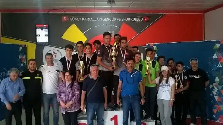 MUSTAFA KEMAL MESLEKİ  VE  TEKNİK ANADOLU  LİSESİ  ŞAMPİYONLUK KUPASI İLE DÖNDÜ…