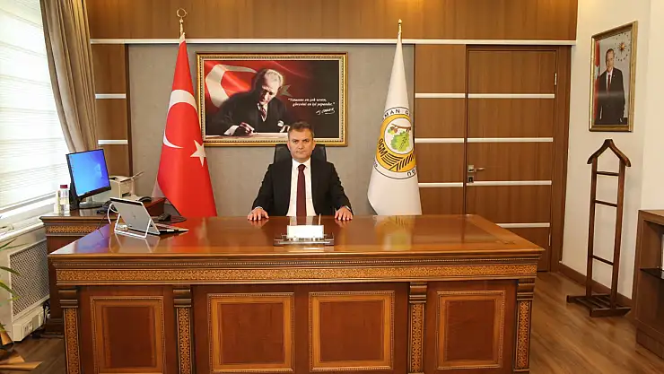 Mustafa Ülküdür göreve başladı