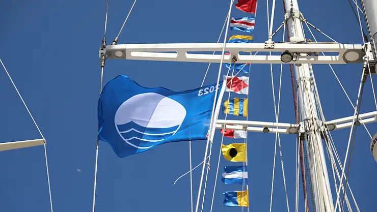 Okul Gemisi'ne Mavi Bayrak