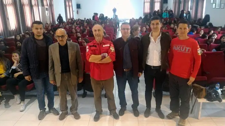 Okullarda Deprem Semineri