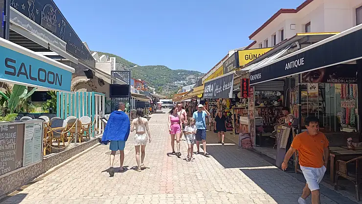 Ölüdeniz'de Turizm Yavaş İlerliyor