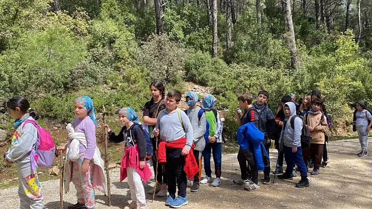 Orman yangınlarına farkındalık için yürüdüler