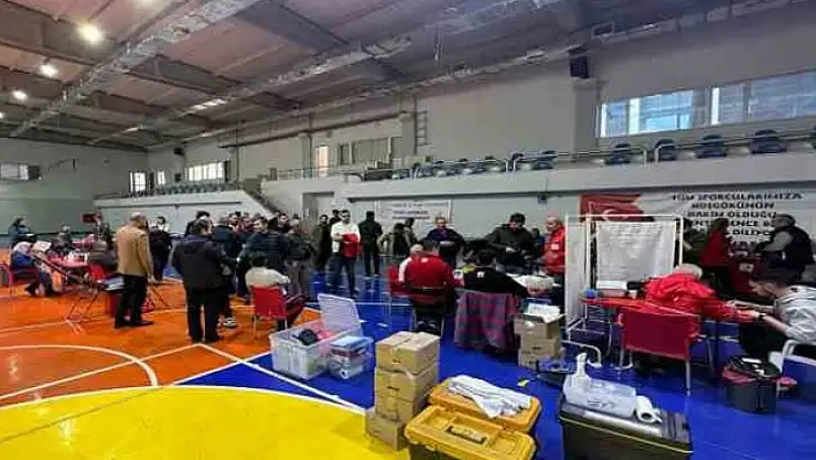 ORTACA'DA DEPREMZEDELER İÇİN KAN BAĞIŞI