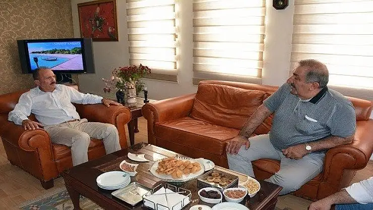 Osman Sevimli Başkan Saatcı'yı Ziyaret Etti