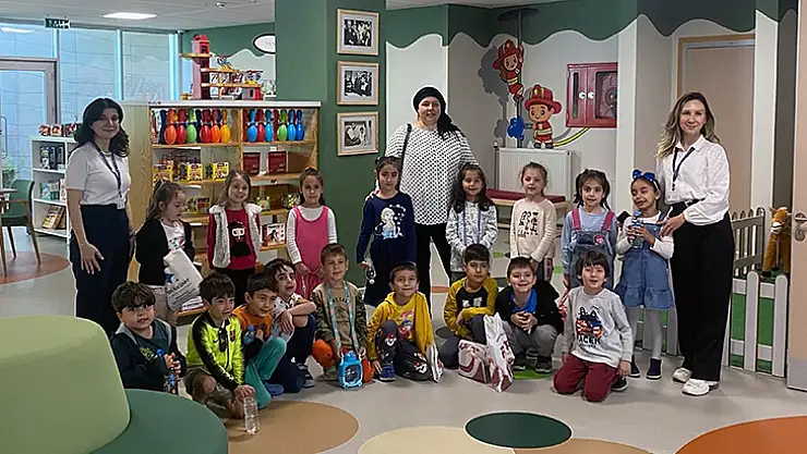 Oyuncak kütüphanesi ile çocuklar hem öğreniyor hem eğleniyor